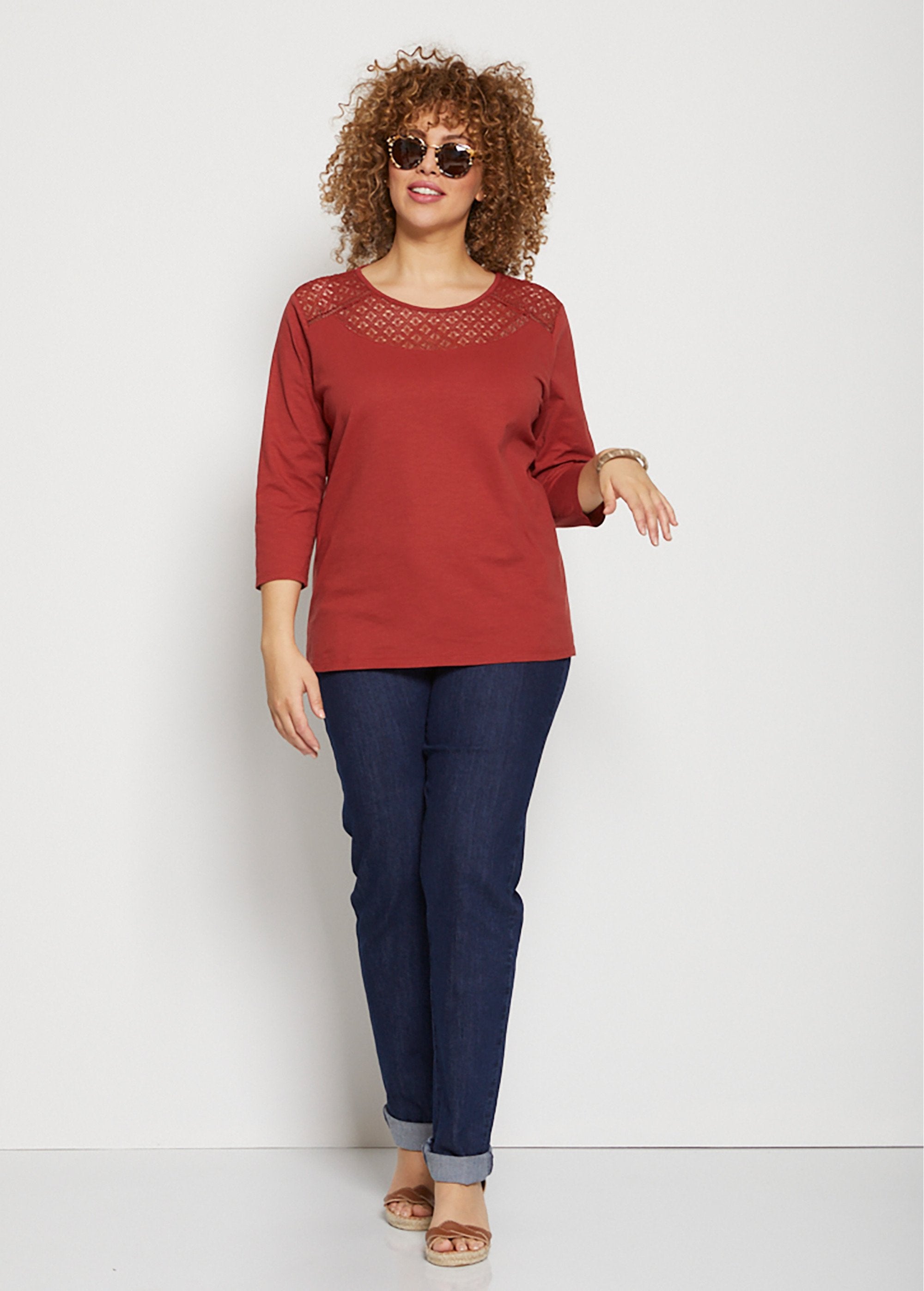 Cotton_and_lace_3/4_sleeve_t-shirt_Tomette_SF1_curvy