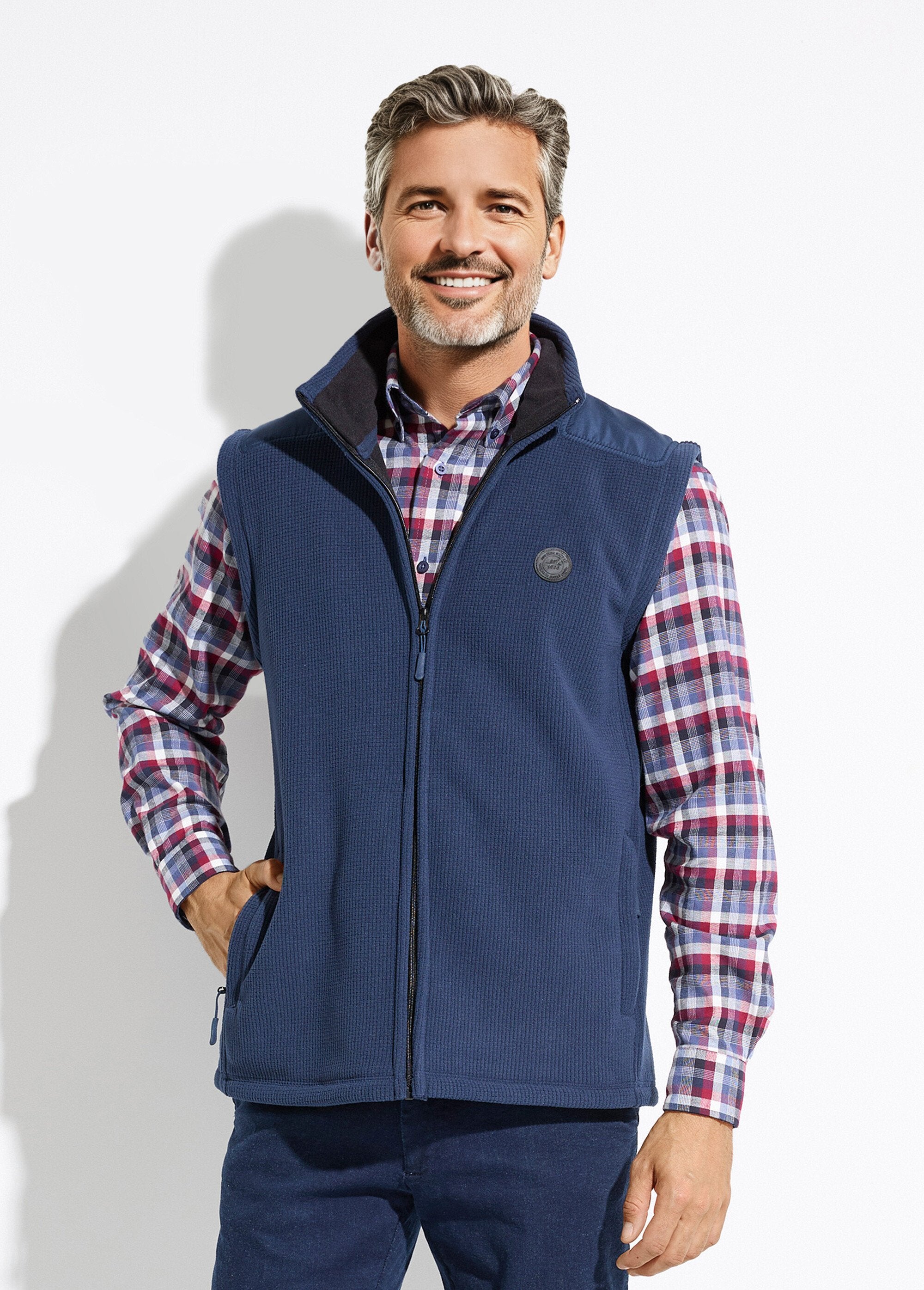 Sleeveless_fleece_jacket_with_high_collar_Marine_FA1_slim